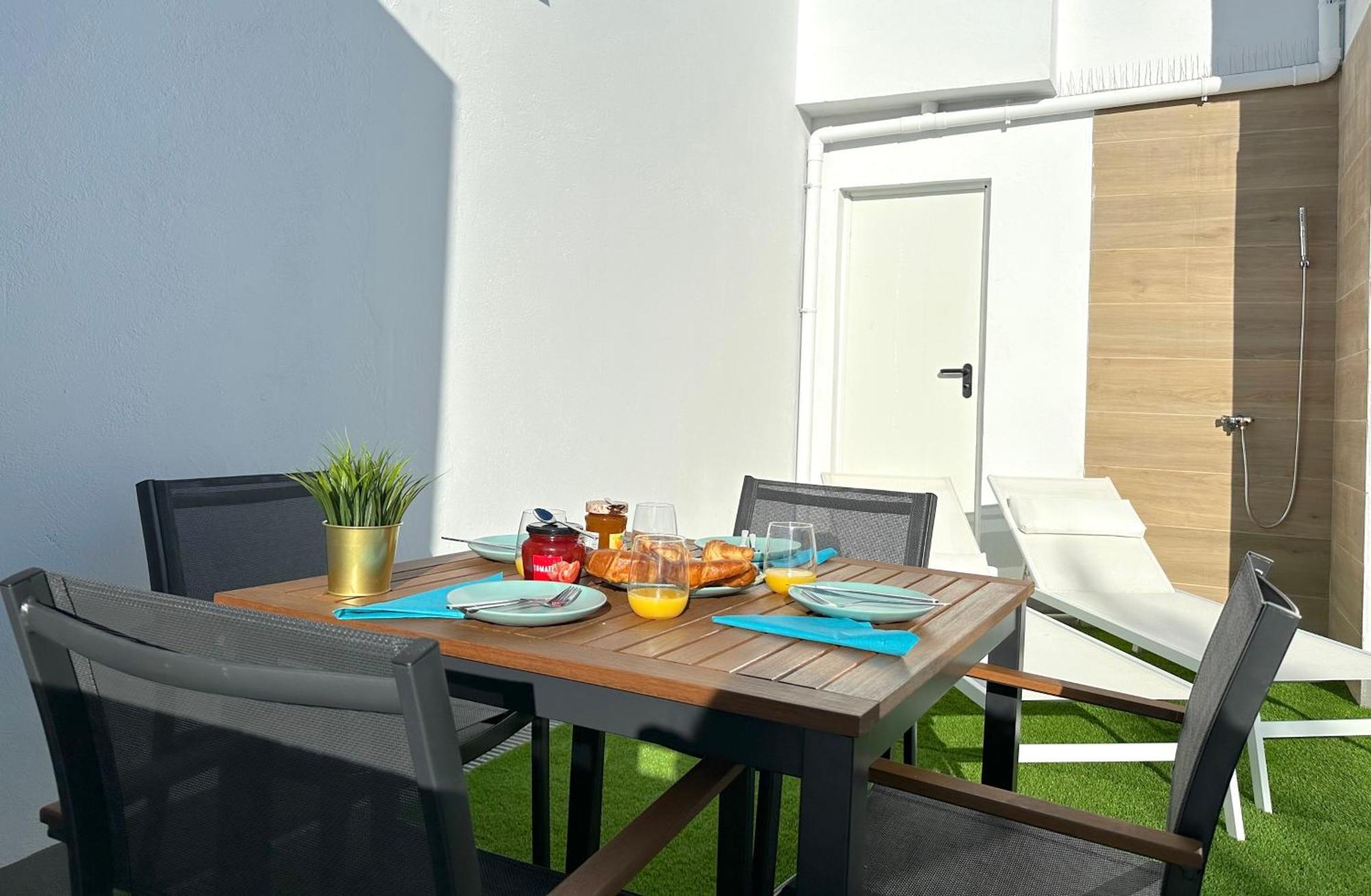 Suites Verano Azul Castillo del Romeral Екстериор снимка