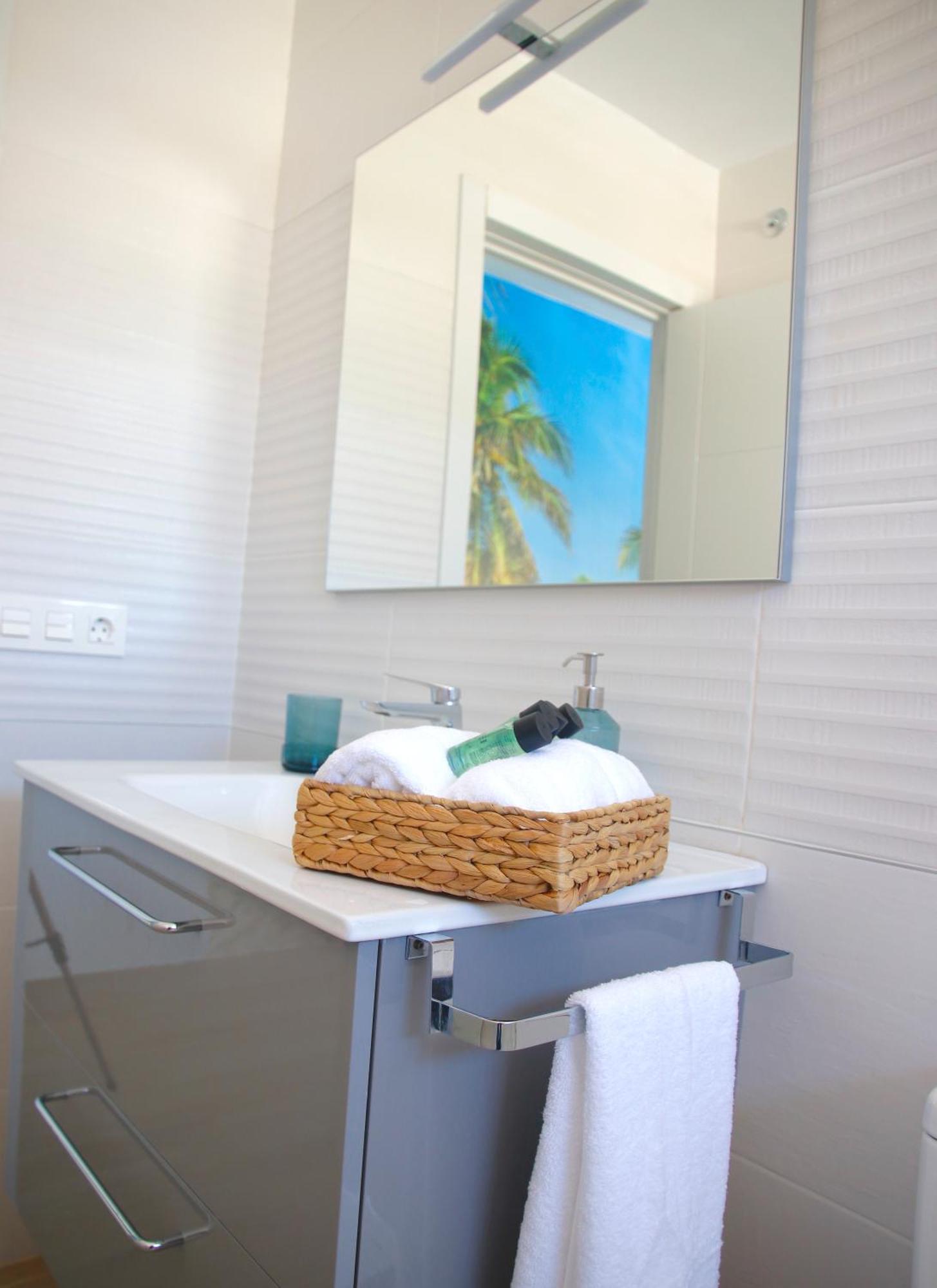 Suites Verano Azul Castillo del Romeral Екстериор снимка